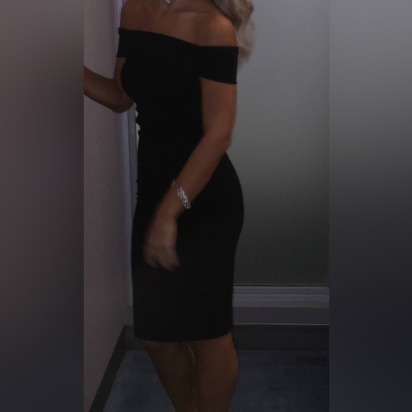 Black Off the Shoulder Dress - Picture 1 of 1